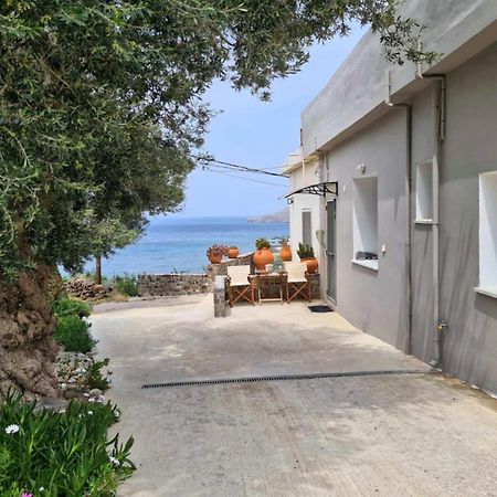 Colimbos Accommodation, 2 Min From The Beach Sfinárion 외부 사진